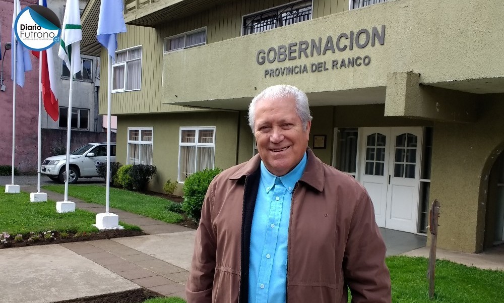  Gobernador del Ranco invita a vecinos a votar en esta elección presidencial