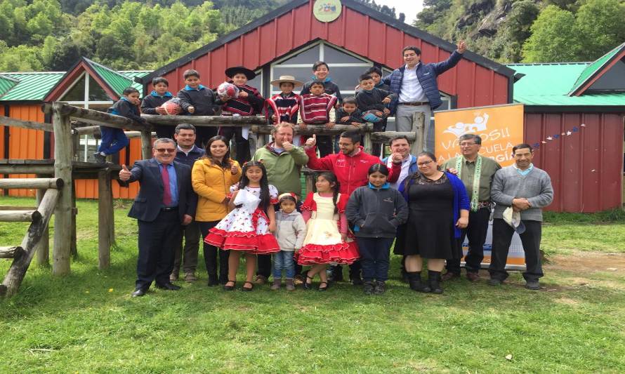 Escuela Rural de Hueinahue ganó concurso de eficiencia energética de Saesa