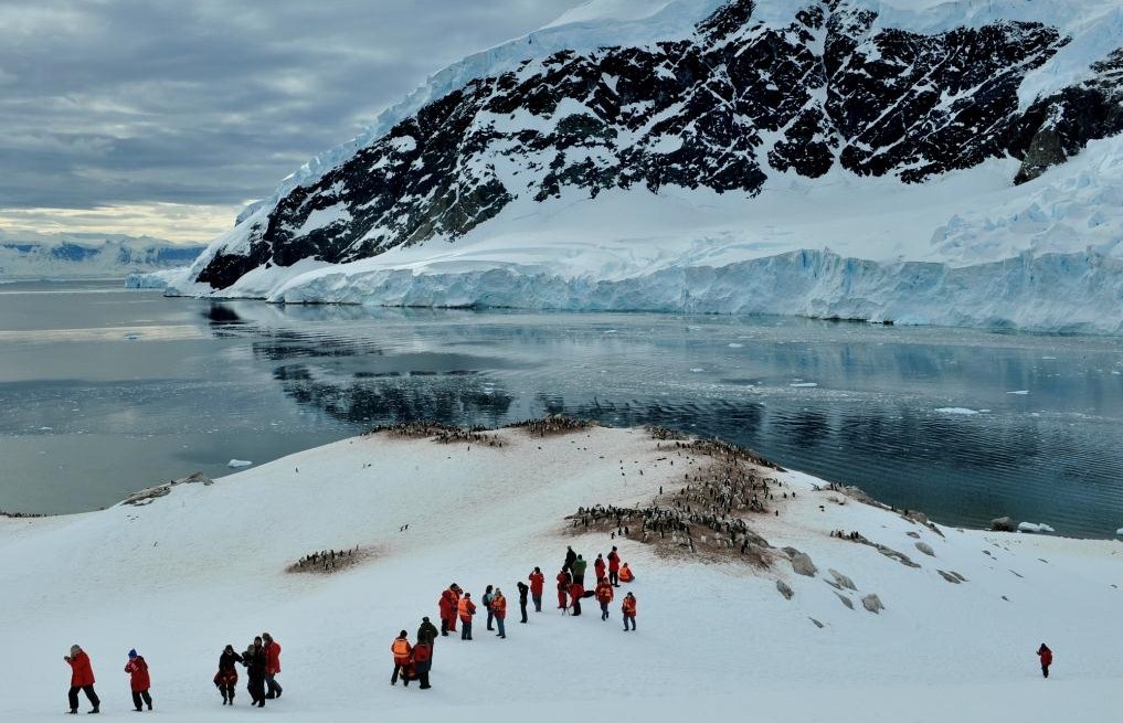 Fortalecer el desarrollo científico en la Antártica es el llamado de Berger (RN)