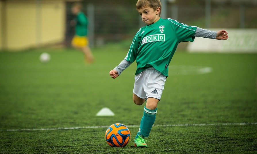 Cómo elegir el mejor atuendo y complementos para tu actividad deportiva