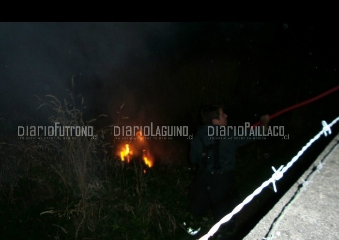 Bomberos sofocó fuego a un costado de cancha de ANFA