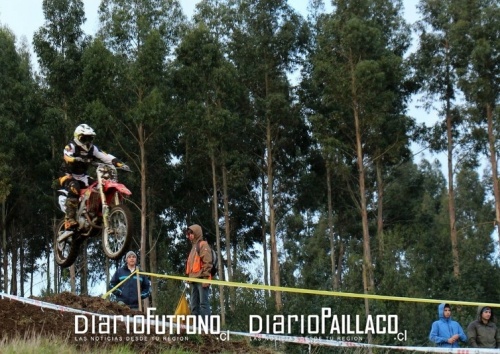 El rugir de las motos se tomó el domingo en Futrono