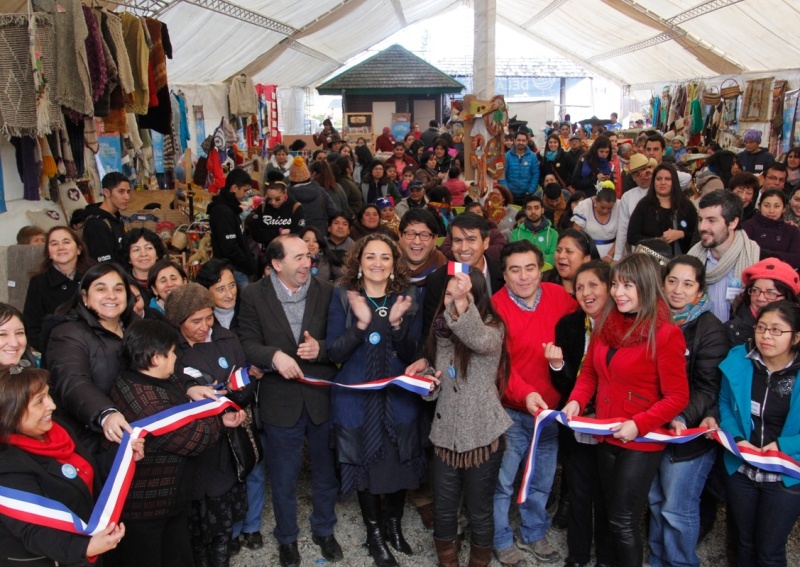 Feria Regional de la Lana abrió sus puertas con cientos de productos para combatir el frío