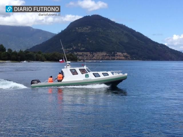 Carabineros de Futrono recibe moderna lancha para fortalecer patrullajes