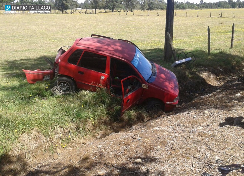  Nuevo accidente en ruta Reumén - Futrono: conductor perdió el control en curva de Santa Laura