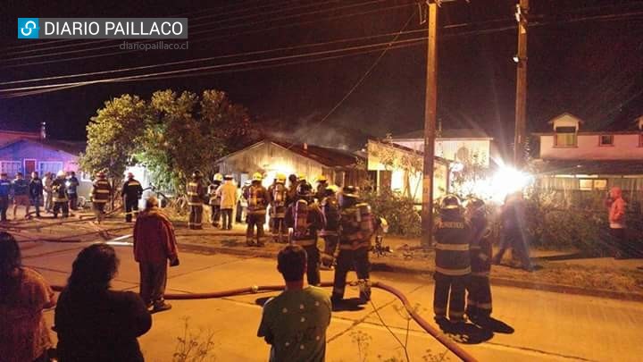 Adultos mayores resultaron damnificados producto del incendio de una casa en Paillaco