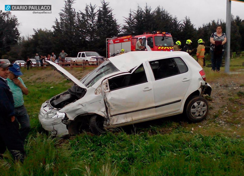 Auto y camioneta colisionaron frente a la playa de San Pedro