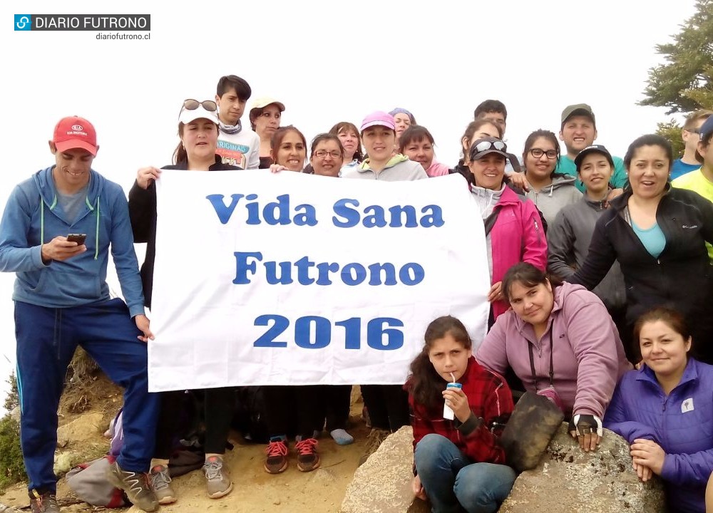  Mujeres futroninas trabajaron durante un año para alcanzar la cima del Toribio