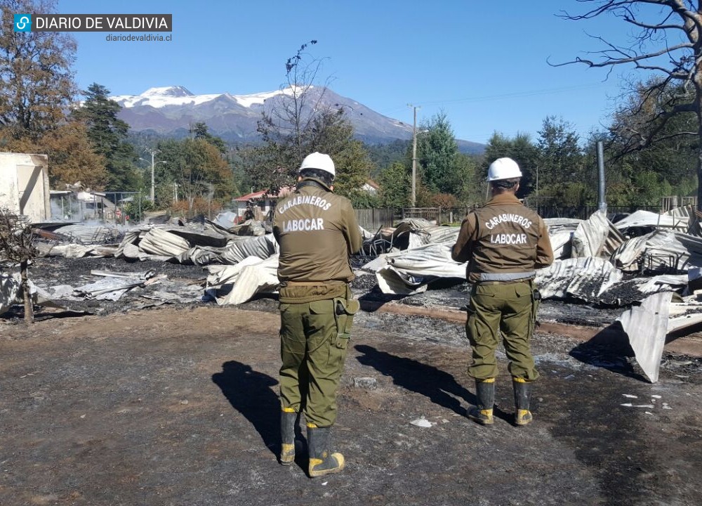 Incendio destruyó escuela Tierra Esperanza en Neltume