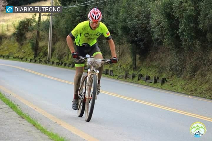 Inician campaña de ayuda para ciclista futronino que sufrió el robo de su bicicleta