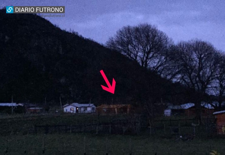 Viento arrancó el techo de una vivienda en Llifén, comuna de Futrono