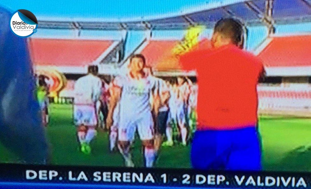 ¡Heroico! Valdivia lo dio vuelta y se mantiene en el fútbol profesional
