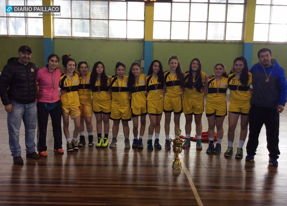 Selección de damas de la Escuela Alemana hizo historia al ganar el campeonato regional de básquetbol escolar