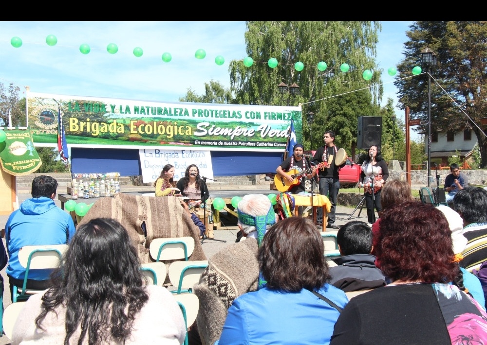 Brigada Ecológica premió a René Valencia por su apoyo al cuidado medio ambiental de Futrono