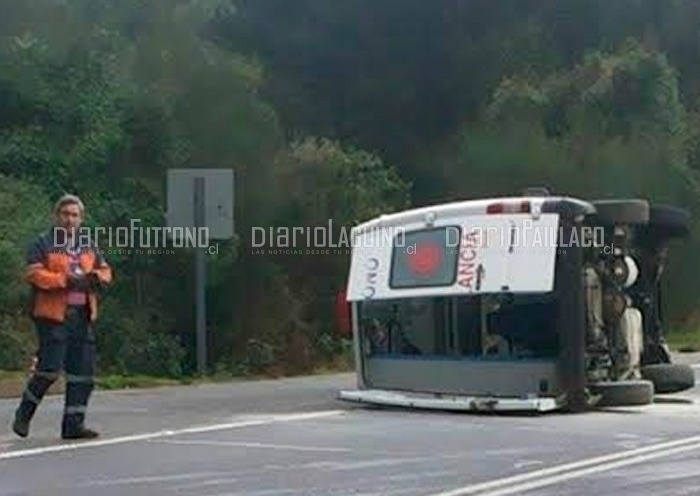 Conductores de ambulancias pidieron mayor apoyo para la mantención de vehículos