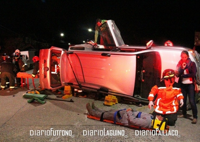 Falleció vecino que era trasladado en la ambulancia que chocó en pleno centro de Futrono