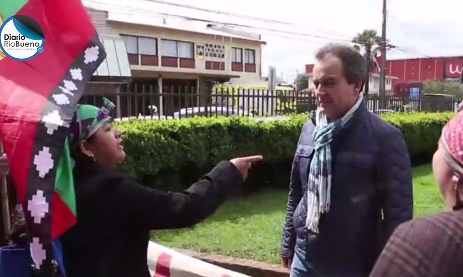 Dos mujeres fueron condenadas por agredir al alcalde de Río Bueno