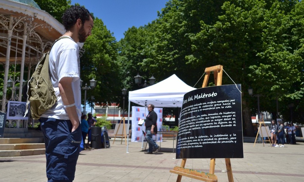 Con actos simbólicos conmemoraron Día Internacional por la Eliminación de la Violencia contra la Mujer   