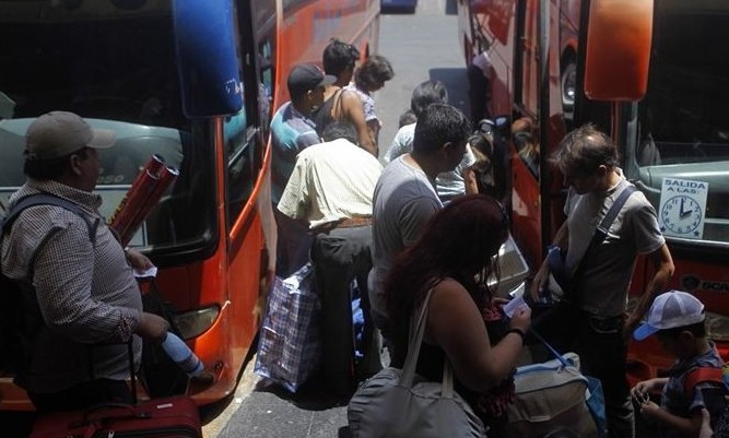 Sernac descubrió diferencias de hasta 244% en pasajes de buses para este Año Nuevo