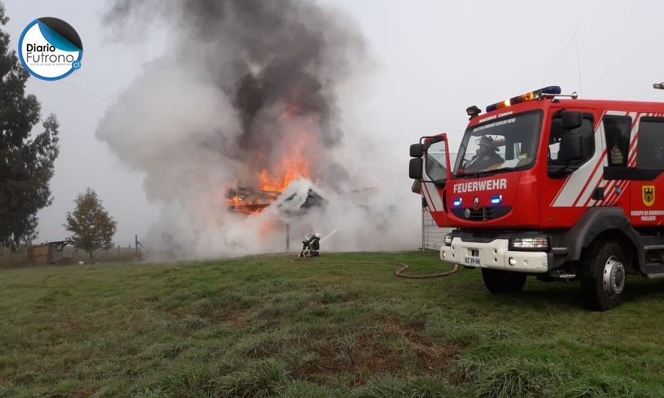 [VIDEO] Incendio destruyó una vivienda en sector rural de Paillaco