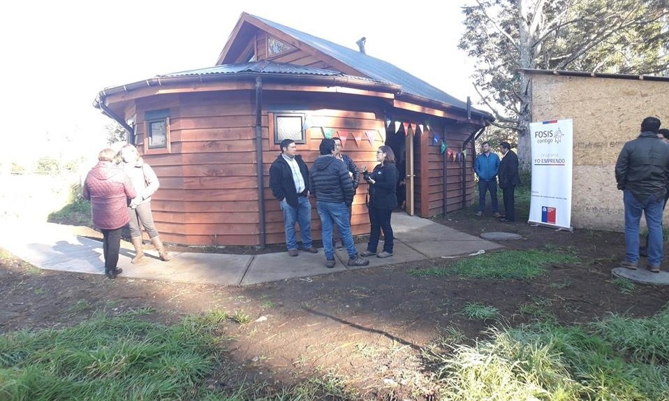 Comunidad de Calcurrupe inauguró esperado centro comunitario 