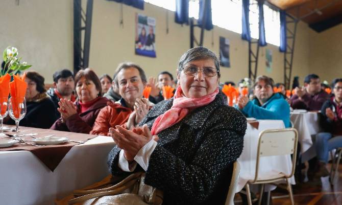 Jóvenes, mujeres y dirigentes de la región de Los Ríos son reconocidos en el Día del Campesino