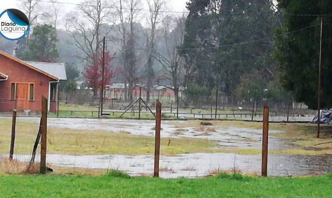 [Los Lagos] Intensas precipitaciones dejan anegados en Antilhue, Tomén y Calle 2 Oriente 