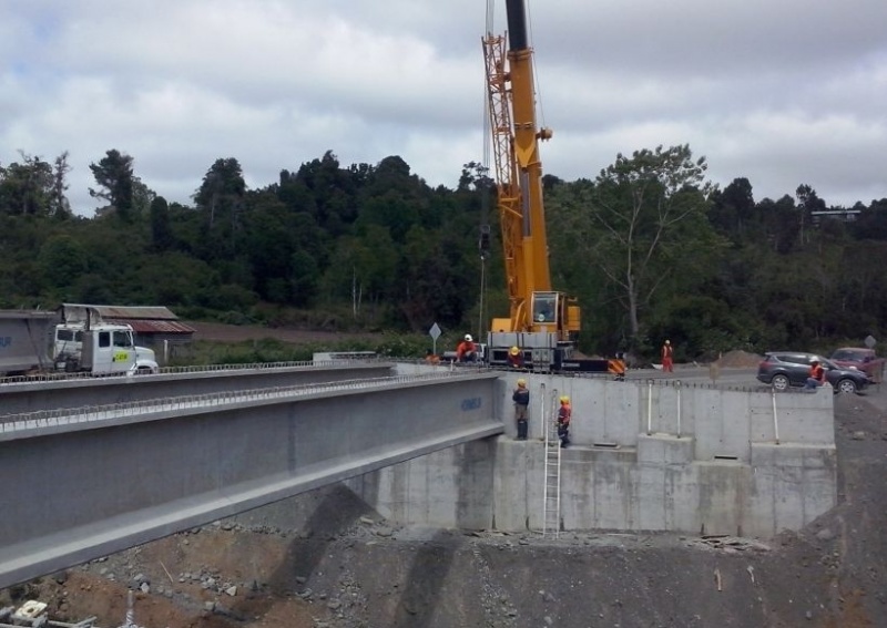 Construcción de puente en Puerto Lapi tiene un 40% de avance físico
