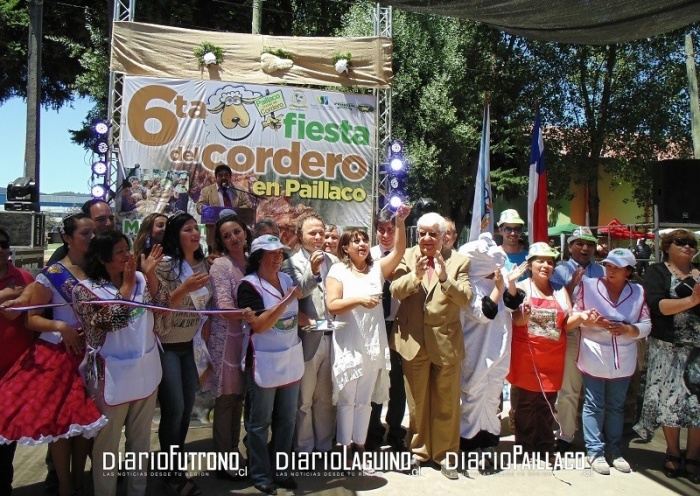 Cientos de personas se reunieron a degustar el primer asado de la temporada en la Fiesta del Cordero en Paillaco