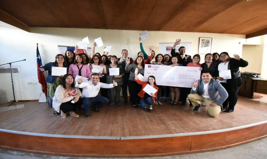 28 Emprendedoras de la región recibieron fondos del Capital Abeja