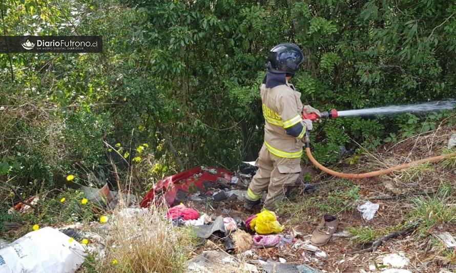 Incendio de pastizales evidenció microbasural en ruta Llifén-Futrono