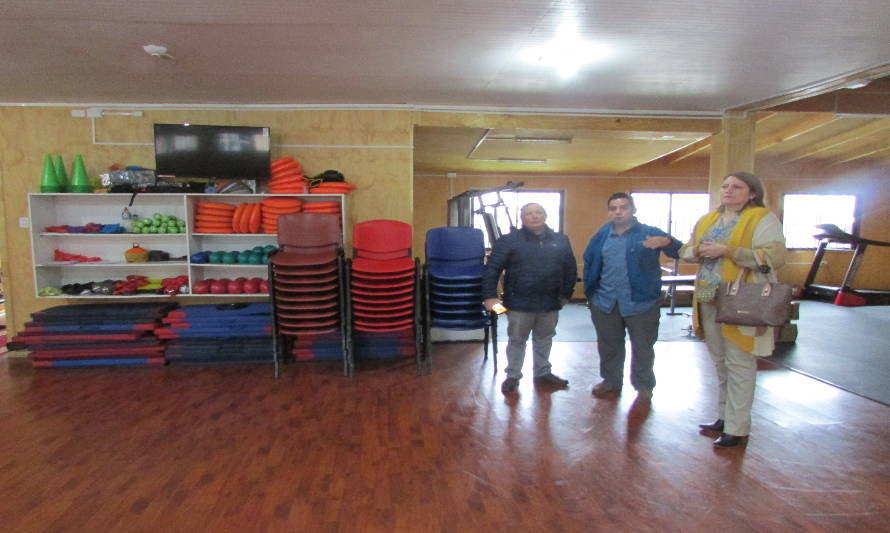 Salud municipal de Lago Ranco visitó instalaciones de futura Farmacia del Pueblo de Paillaco