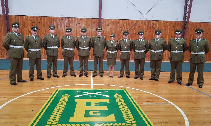 Once Carabineros de los Ríos fueron ascendidos por la institución