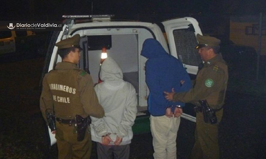En Valdivia dos jóvenes fueron detenidos por robo en lugar habitado