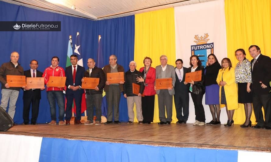 Ocho futroninos fueron destacados en el 78° aniversario de la comuna