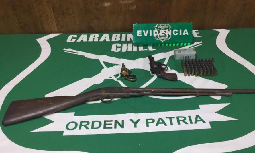 Armado hasta los dientes: Carabineros detuvo a sujeto por tenencia ilegal de armas 