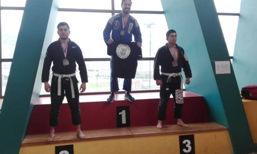 Futrono logra 5 medallas en competencia válida por el Circuito Nacional de Jiu Jitsu