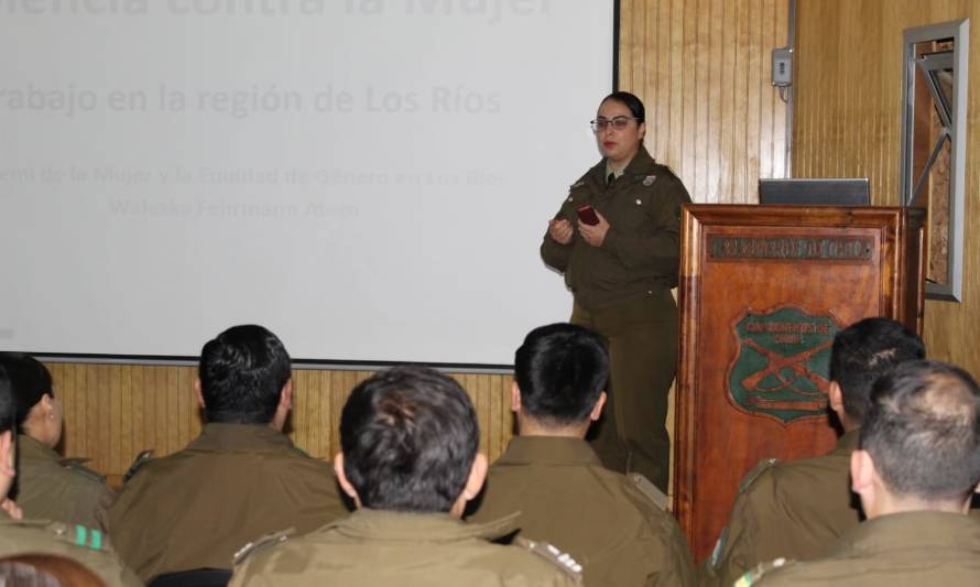 Capacitan a Carabineros para mejorar protocolos de atención de víctimas de violencia 