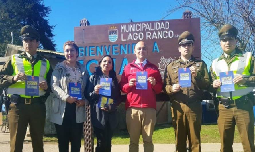 En Lago Ranco gobernador Pérez de Arce encabezó campaña de difusión "Denuncia Seguro”