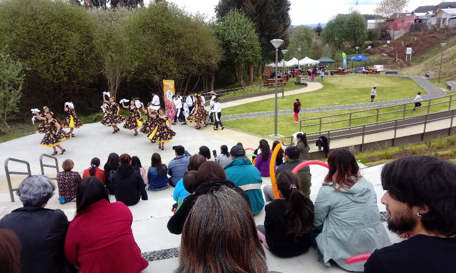 Inauguraron Plaza y Parque que cuenta con huerto barrial en La Unión