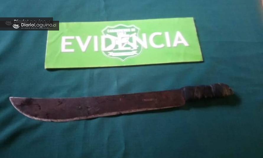 Prisión preventiva para sujeto acusado de asaltar a taxista con machete en Los Lagos