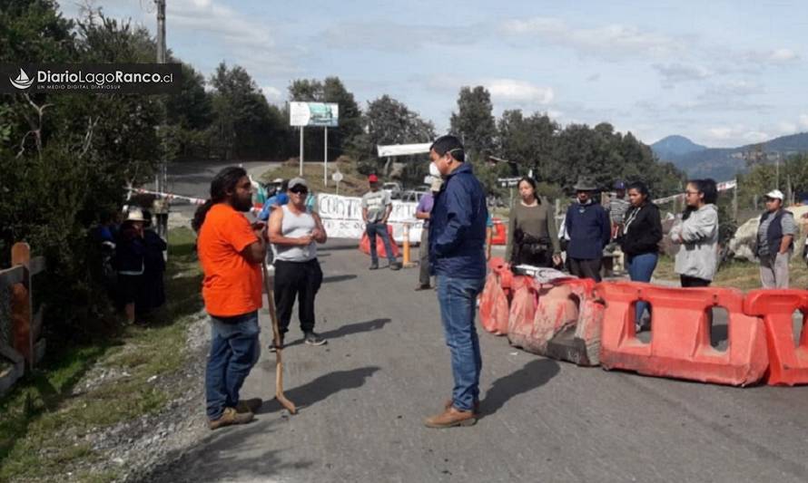 Alcalde Miguel Meza visita comunidades cordilleranas de Lago Ranco y Futrono