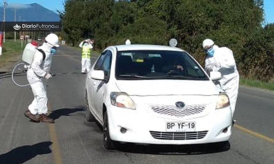 Control sanitario de Llifén registró a mas de 160 vehículos en primer día de funcionamiento