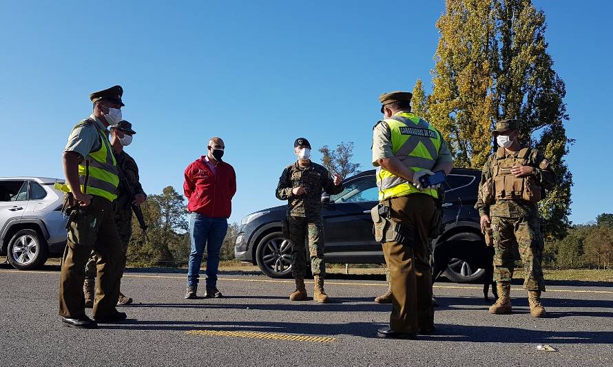 Gobernador Pérez de Arce encabezó controles conjuntos en el Ranco por Plan Semana Santa