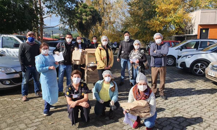 Solidaridad valdiviana: Voluntarios apoyan a Cesfam en la entrega de medicamentos a domicilio