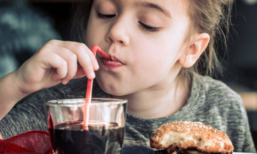 Recomendaciones para cuidarse de la "otra pandemia" que nos afecta: la obesidad infantil