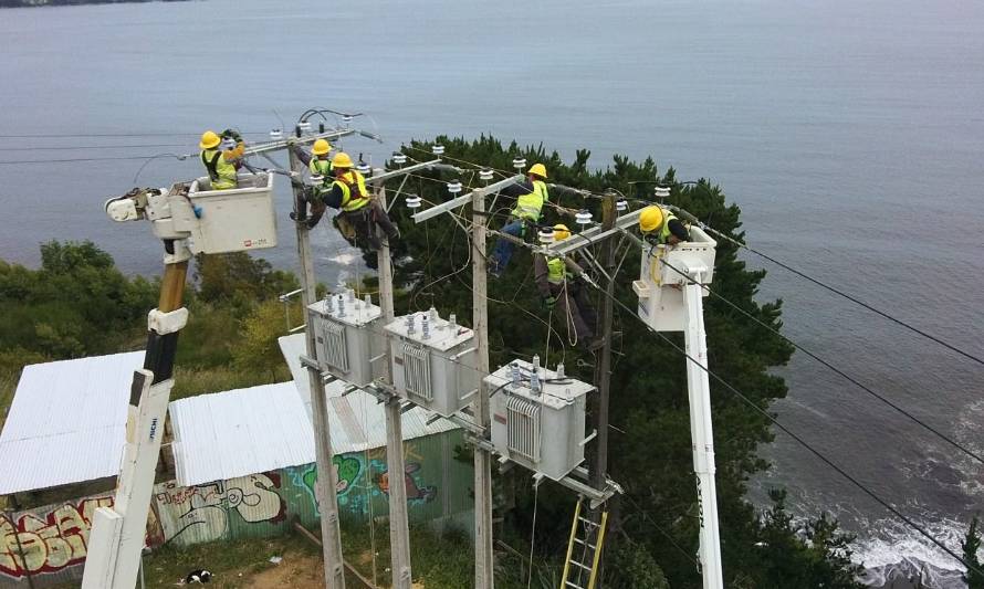 Grupo generador y maniobras realizadas por Saesa disminuyeron en más de 90% los afectados por corte de suministro en la costa de Valdivia