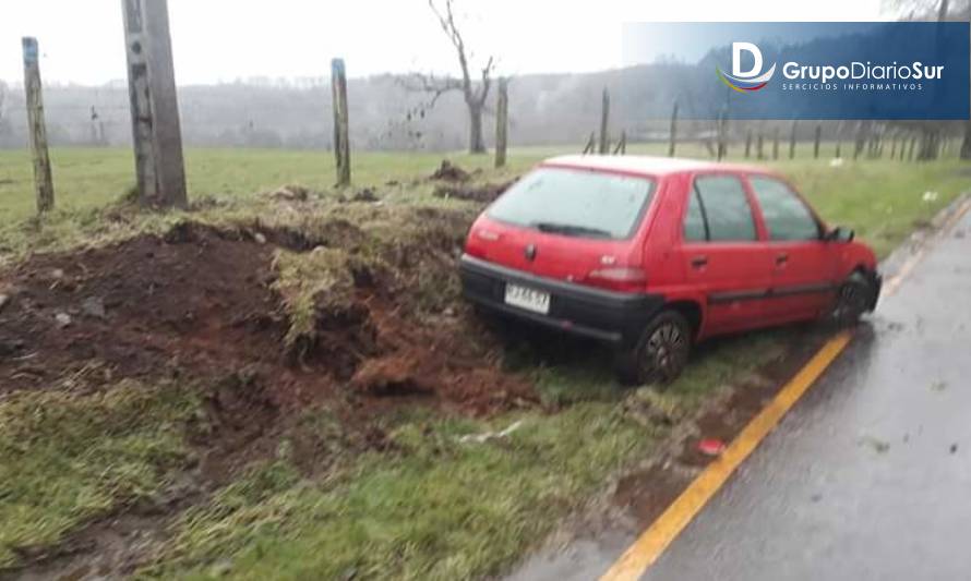 Futrono: Accidente en cuesta Santa Cristina movilizó a bomberos 