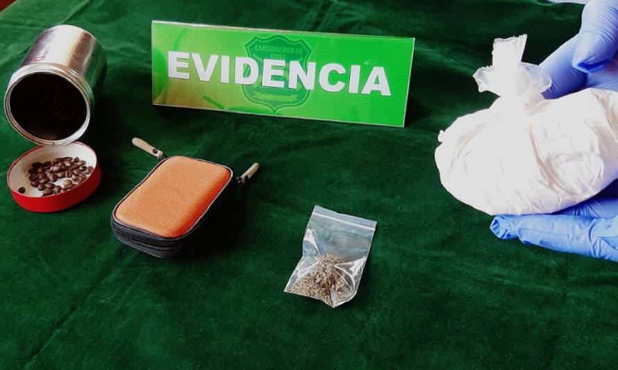 Con ayuda de "Fender" detuvieron a extranjero que portaba droga