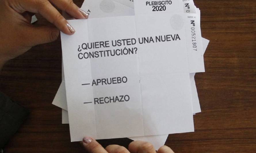 Habitantes de comunas en cuarentena podrán ir a votar portando cédula de identidad